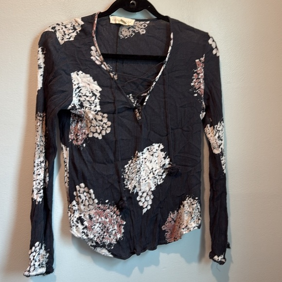 LoveStitch Small Floral Long Sleeve Top - Picture 2 of 8